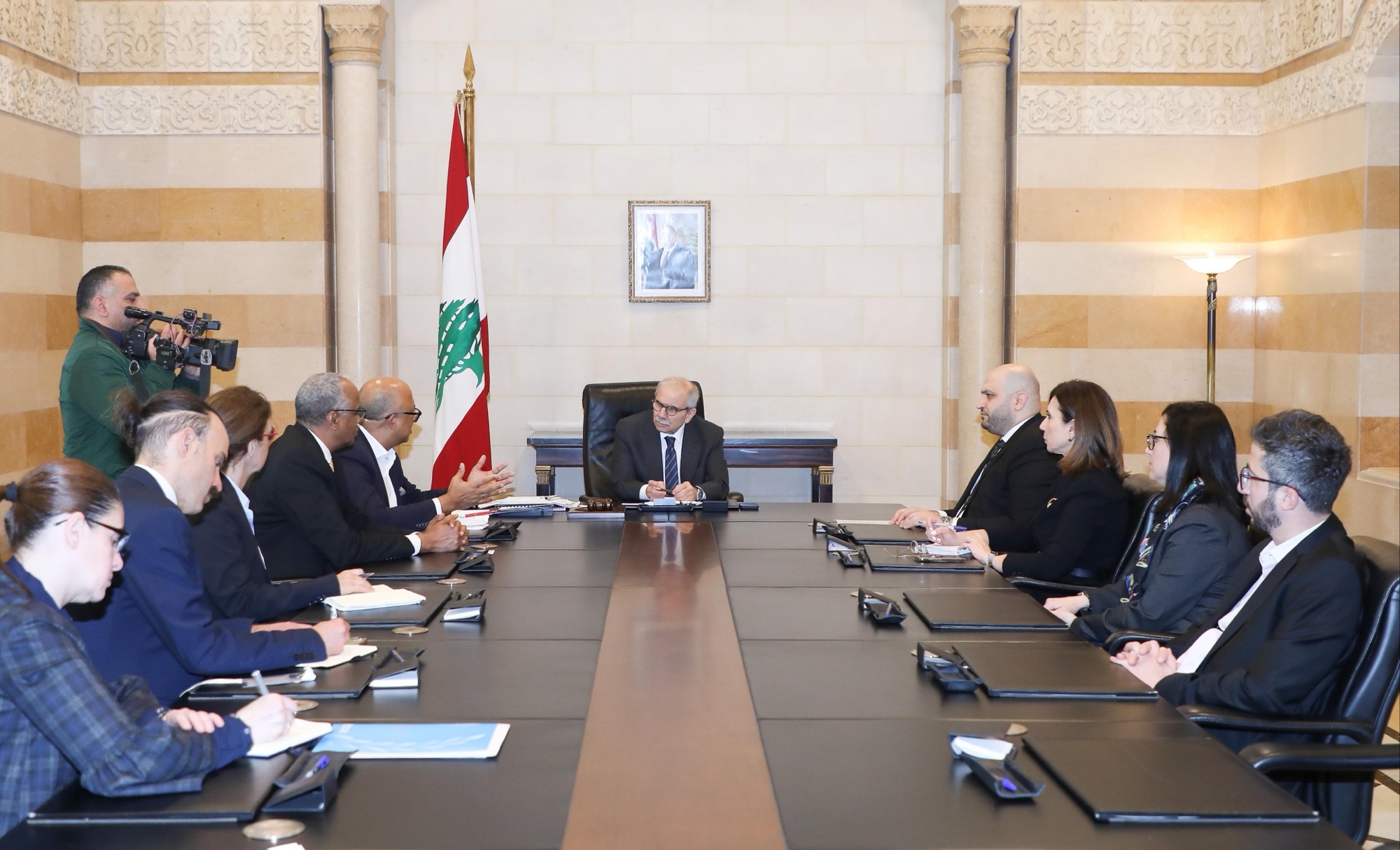 سلام يؤكد مع منظمة الصحة العالمية دعم القطاع الصحي ويُدين استهداف الطواقم الطبية