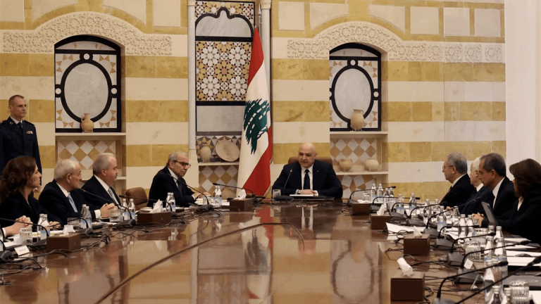 سلطة الوصاية تطعن المقاومة…(الأخبار)