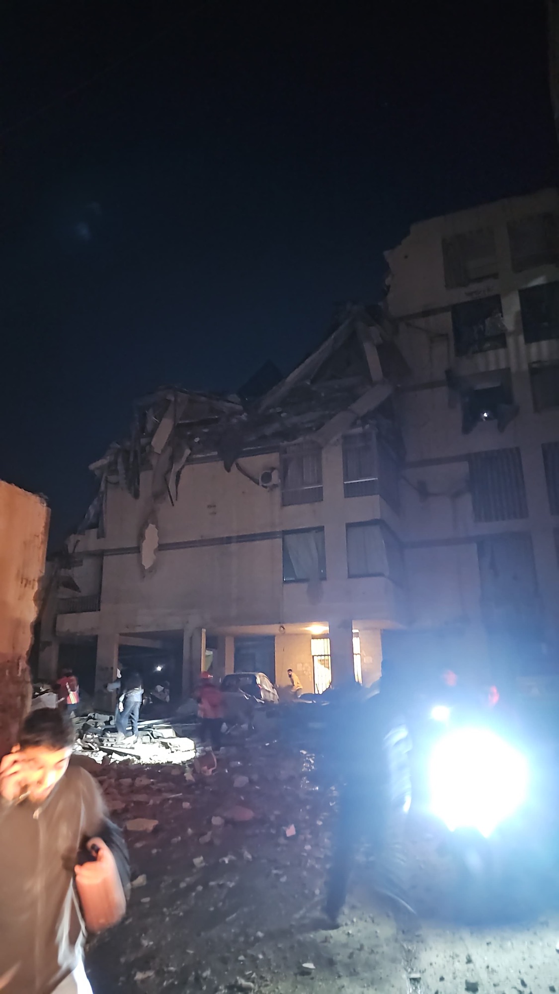 *إستهداف شقة في الأجنحة الخمسة *الشويفات