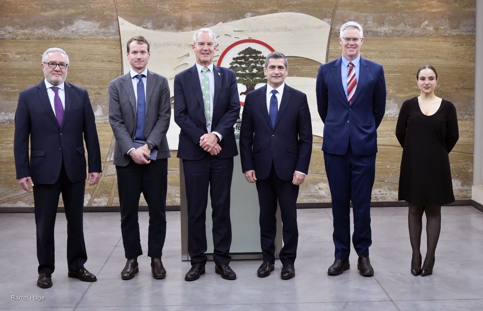 معراب: جعجع يودّع السفير الأسترالي ويعرض معه المستجدات السياسية والأمنية