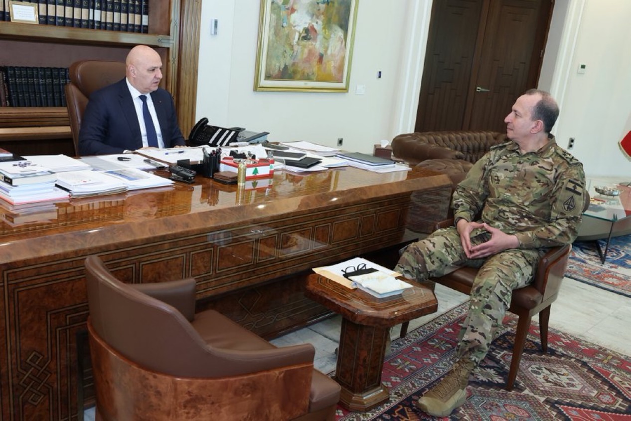 الرئيس جوزاف عون يتابع مع قائد الجيش التطورات الميدانية في الجنوب