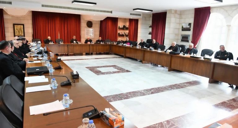 مجلس المطارنة الموارنة يؤيّد قرار الحكومة بحصر السلاح بيد الدولة ويطالب بتنفيذه على كامل الأراضي اللبنانية