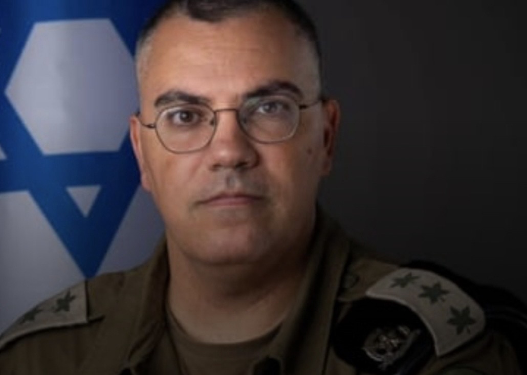 *الجيش الإسرائيلي’ يوجه إنذارًا عاجلًا لسكان حي إيفين في طهران لإخلاء المنطقة بسبب استهداف محتمل للبنى العسكرية*