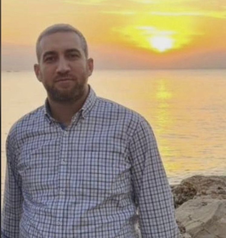 استشهاد محمد معنية مسؤول وحدة الارتباط والتنسيق في حزب الله في الجنوب متأثرا بجراحه التي اصيب بها جراء الغارة التي استهدفت مجمع السيدة الزهراء (ع) في صيدا