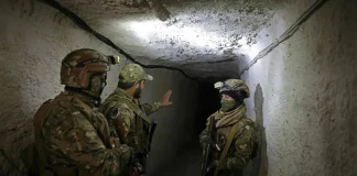 الجيش السوري يكشف عن أنفاق على الحدود مع لبنان استخدمها الحزب