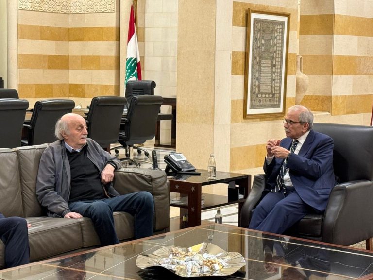 استقبل رئيس مجلس الوزراء الدكتور نواف سلام الرئيس السابق للحزب التقدمي الاشتراكي وليد جنبلاط، والنائب وائل أبو فاعور، بحضور نائب رئيس الحكومة طارق متري ووزير الأشغال العامة والنقل فايز رسامني، وتمّ البحث في الأوضاع الراهنة.