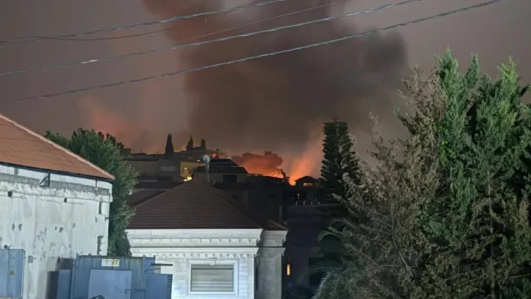 الحرب على لبنان: مجزرة في كفرحتى والتهديدات تتصاعد
