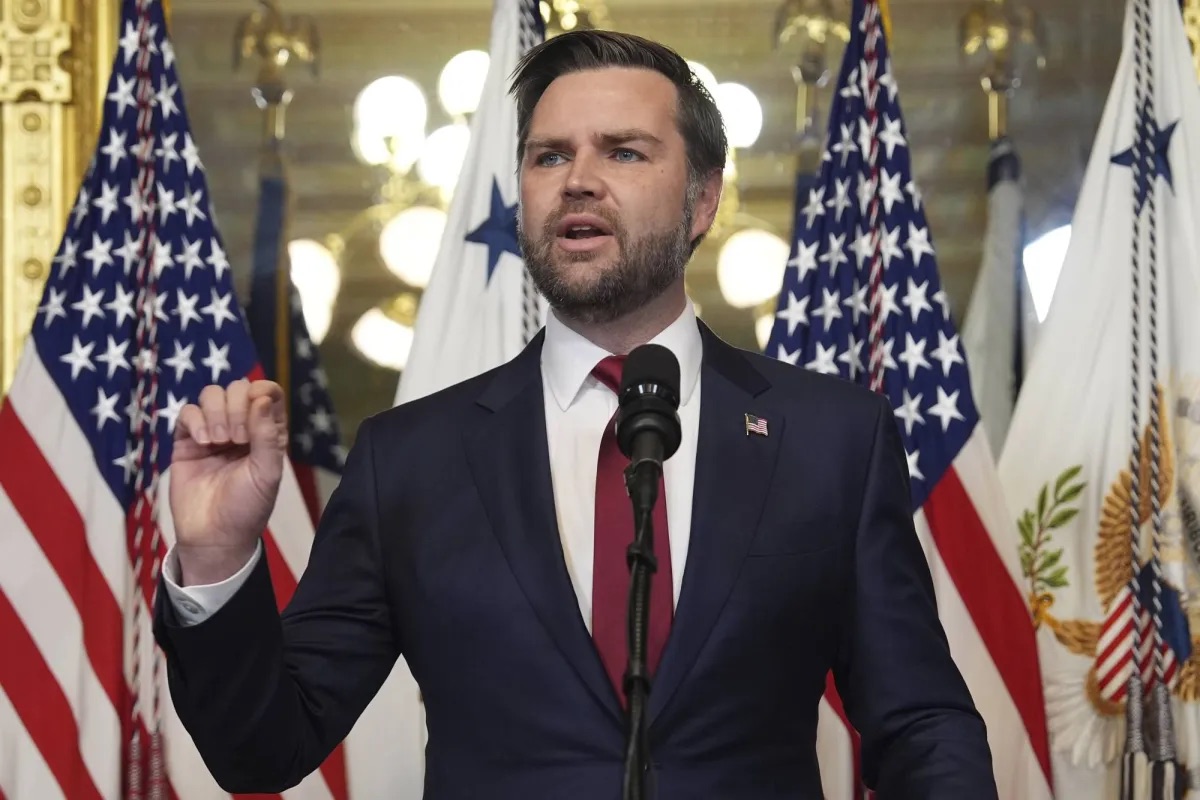 فانس: إذا لم يتصرف الإيرانيون بحسن نية سيكتشفون أن ترمب لا يتهاون