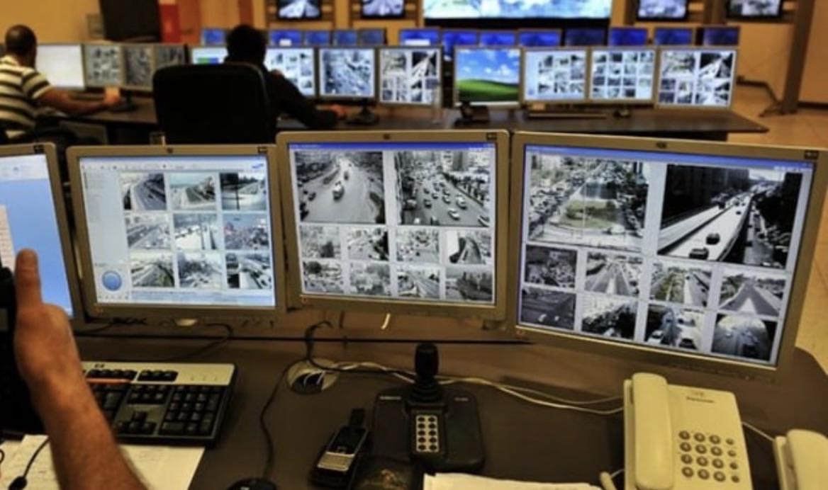 *التحكّم المروري: ازدحام على عدد من الطرقات الرئيسية*