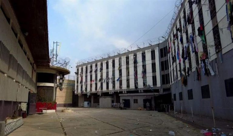 في سجن رومية.. وفاة موقوف إثر أزمة قلبية!