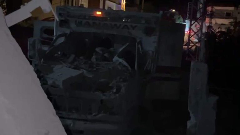 4 شهداء وجريحان في غارة إسرائيلية ليلا على نقطة تمركز لـ”الهيئة الصحية الاسلامية” في حناويه