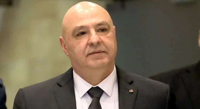 عون يتلقَّى اتصالاً من يزيد بن فرحان.. والبحث يتناول تثبيت وقف النار