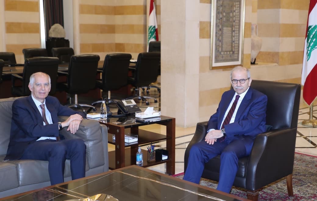 استقبل رئيس مجلس الوزراء الدكتور نواف سلام السفير الفرنسي في لبنان هيرفيه ماغرو، وتمّ التباحث في مرحلة ما بعد اليونيفيل والإصلاحات المالية والاقتصادية.