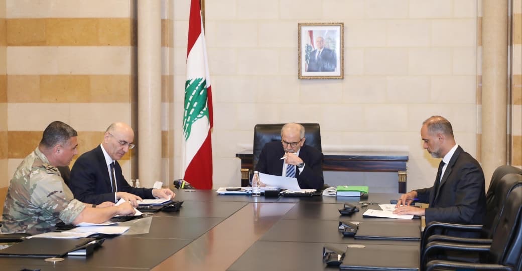 رئاسة مجلس الوزراء: الرئيس سلام بحث مع الحجار ورسامني وكفوري التحضيرات لإعادة تشغيل مطار القليعات