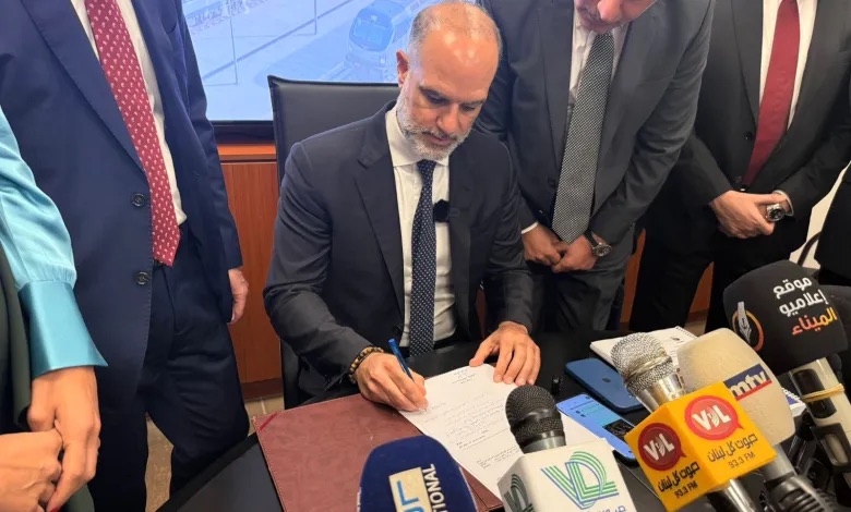 *وزير الأشغال يطلق من مرفأ طرابلس مناقصة مشروع خط سكك الحديد طرابلس – العبودية لتعزيز الربط اللوجستي مع الحدود السورية*