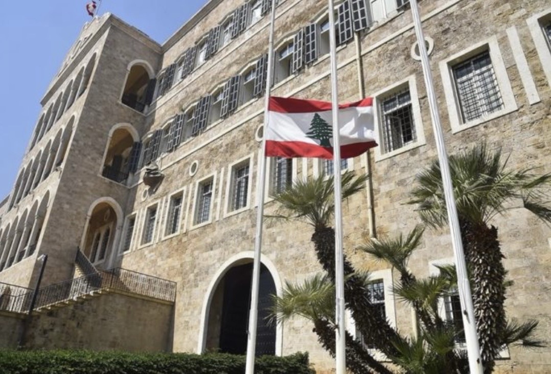 *رئاسة مجلس الوزراء: يوم الإثنين 25 أيار 2026 عطلة رسمية تضامنًا مع عائلات الشهداء’ والجرحى والأسرى والنازحين وأهالي الجنوب والقرى الأمامية*