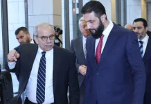 لبنان يبحث عن جدول زمني للانسحاب الإسرائيلي… وسلام الى دمشق
